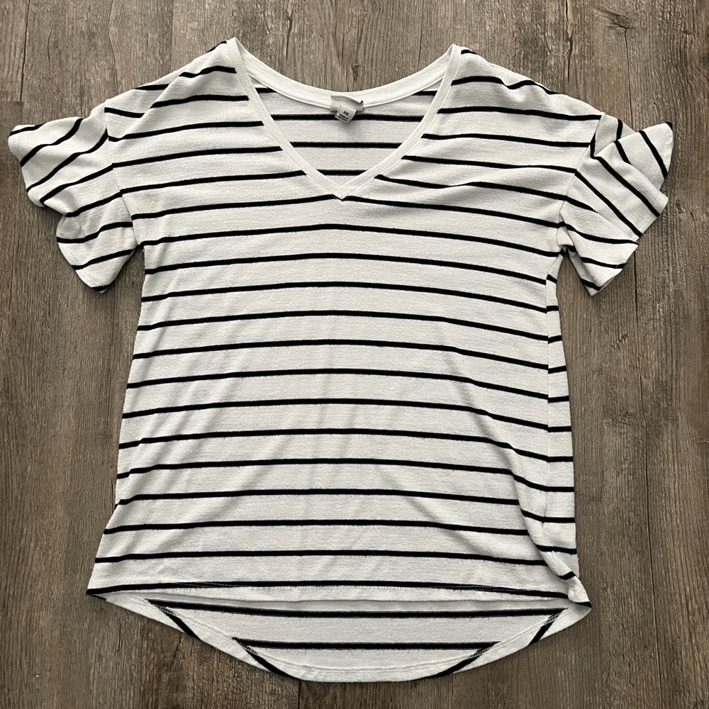 A new day short sleeve v-neck